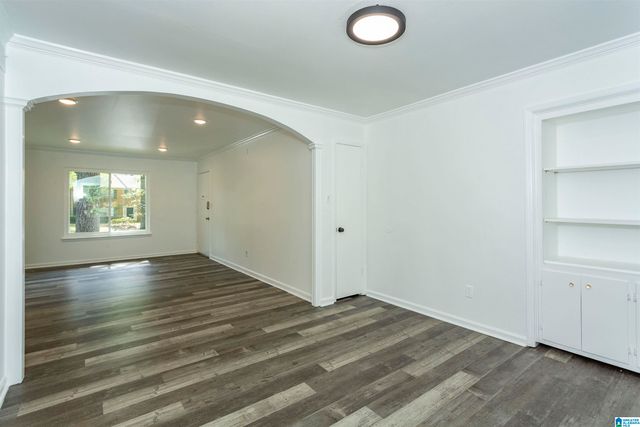 2061 Montreat Cir Apt D, Vestavia Hills, AL 35216