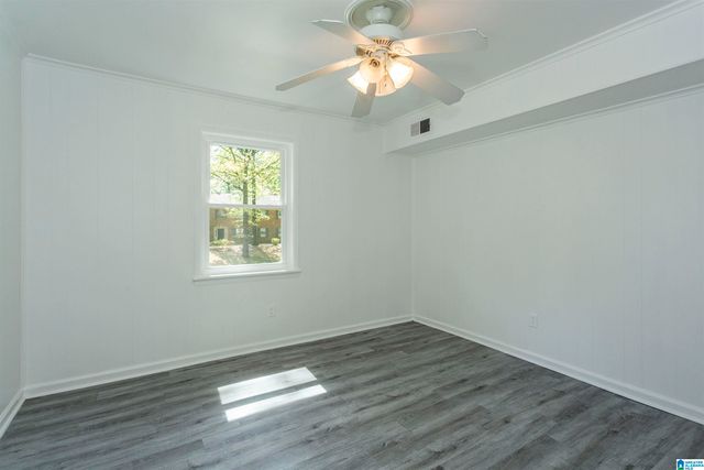 2061 Montreat Cir Apt D, Vestavia Hills, AL 35216