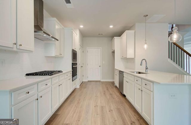 291 Arnewood Circle, Mcdonough, GA 30253
