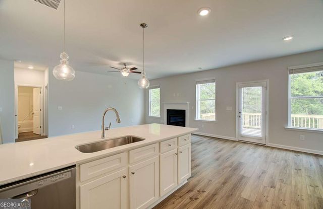 291 Arnewood Circle, Mcdonough, GA 30253