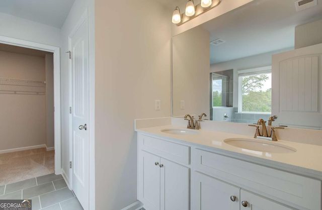 291 Arnewood Circle, Mcdonough, GA 30253