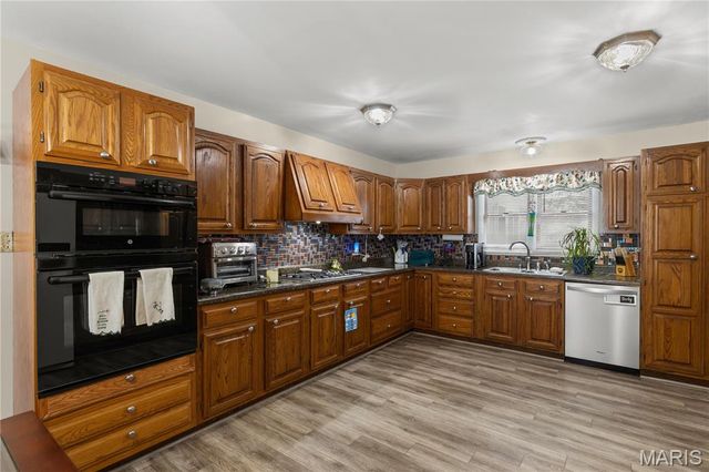 213 Lincoln Lane, Winfield, MO 63389