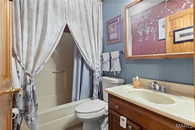 213 Lincoln Lane, Winfield, MO 63389