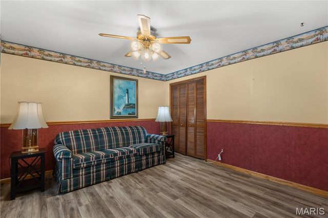 213 Lincoln Lane, Winfield, MO 63389