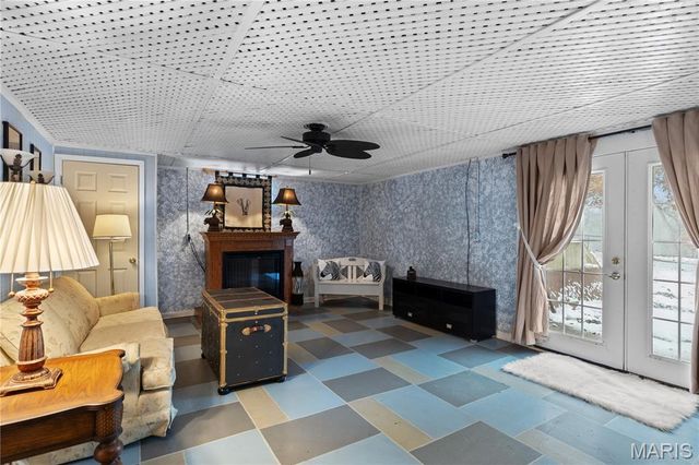 213 Lincoln Lane, Winfield, MO 63389