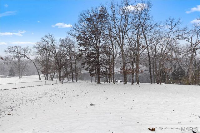 213 Lincoln Lane, Winfield, MO 63389