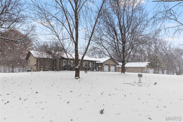 213 Lincoln Lane, Winfield, MO 63389