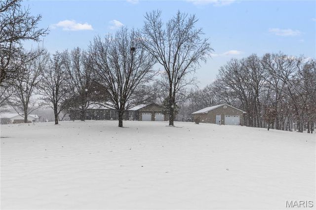 213 Lincoln Lane, Winfield, MO 63389