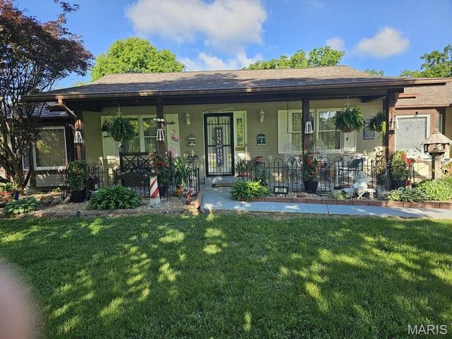 213 Lincoln Lane, Winfield, MO 63389