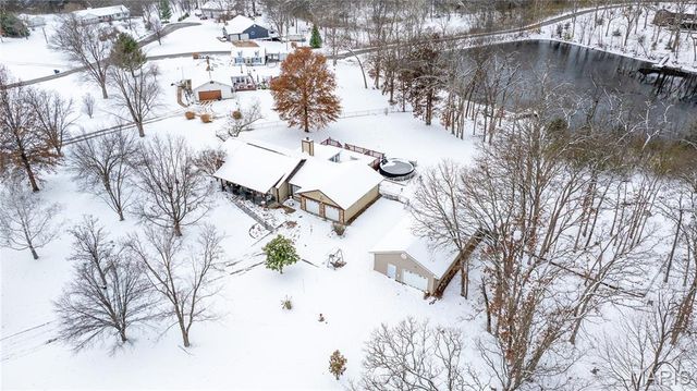 213 Lincoln Lane, Winfield, MO 63389