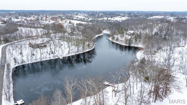 213 Lincoln Lane, Winfield, MO 63389