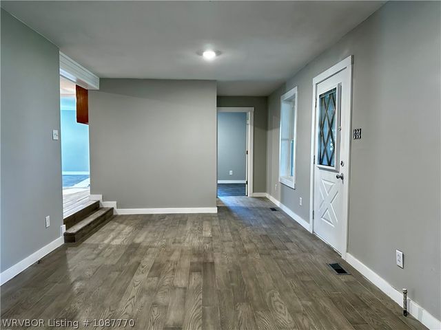 2100 Horne Street, Lavaca, AR 72941