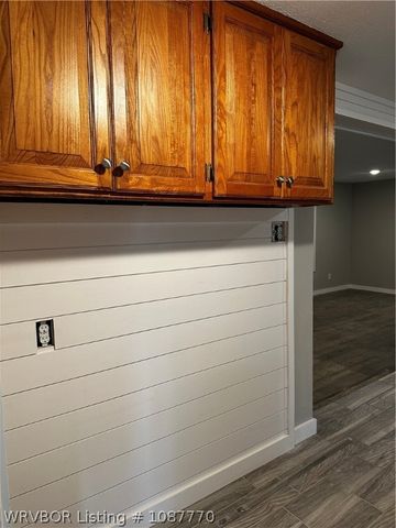 2100 Horne Street, Lavaca, AR 72941