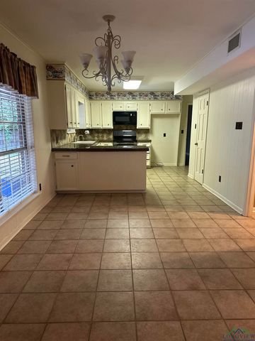 1202 Stone Trail, Longview, TX 75604