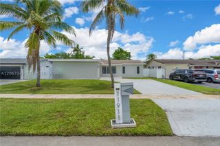 11911 NW 32nd Mnr, Sunrise, FL 33323