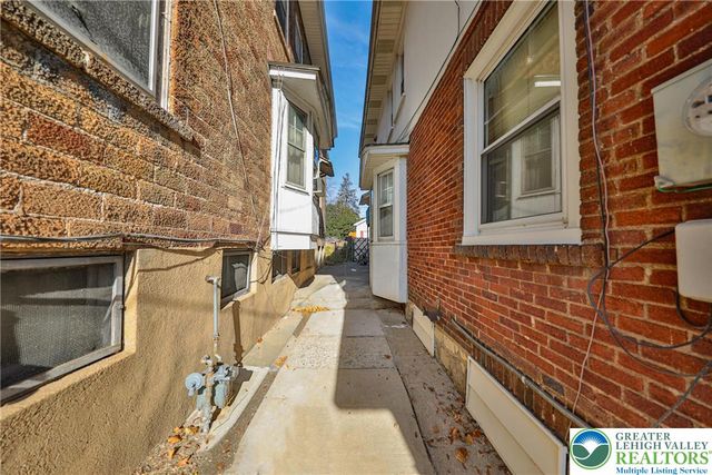 520 West Union Boulevard 2, Bethlehem City, PA 18018