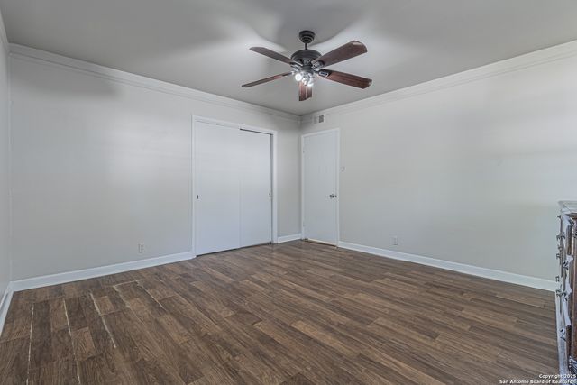 1157 Garraty Rd Apt A, Terrell Hills, TX 78209