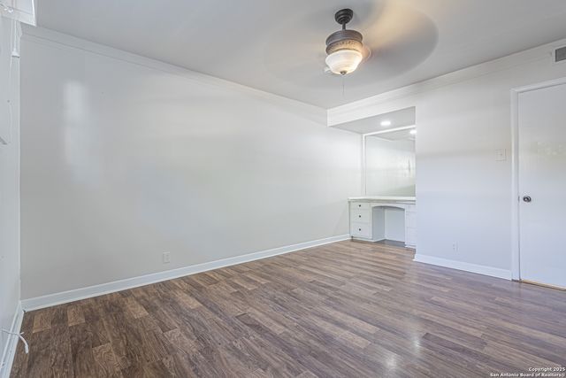 1157 Garraty Rd Apt A, Terrell Hills, TX 78209