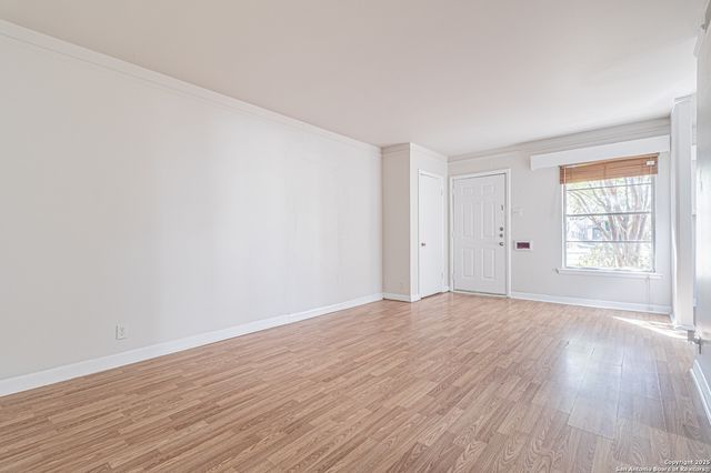 1157 Garraty Rd Apt A, Terrell Hills, TX 78209