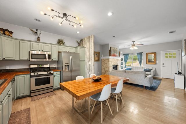190 Brownson LN, Driftwood, TX 78619