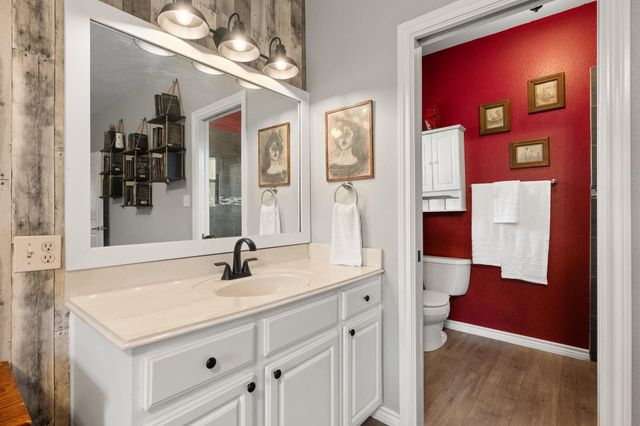 190 Brownson LN, Driftwood, TX 78619