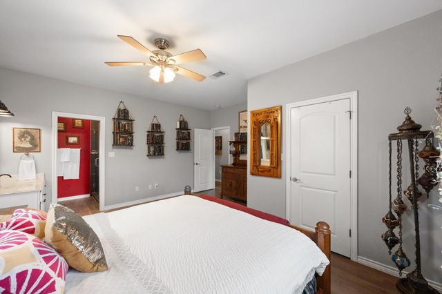 190 Brownson LN, Driftwood, TX 78619