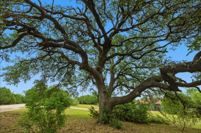 190 Brownson LN, Driftwood, TX 78619