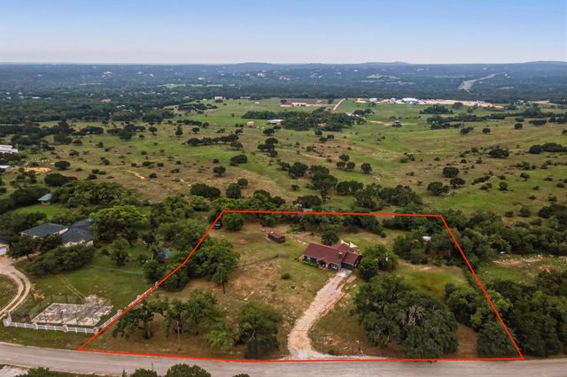 190 Brownson LN, Driftwood, TX 78619