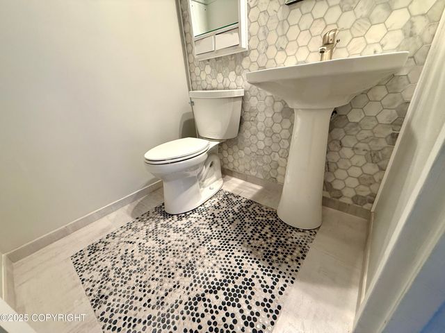 1113 W Fireweed Lane 505, Anchorage, AK 99503