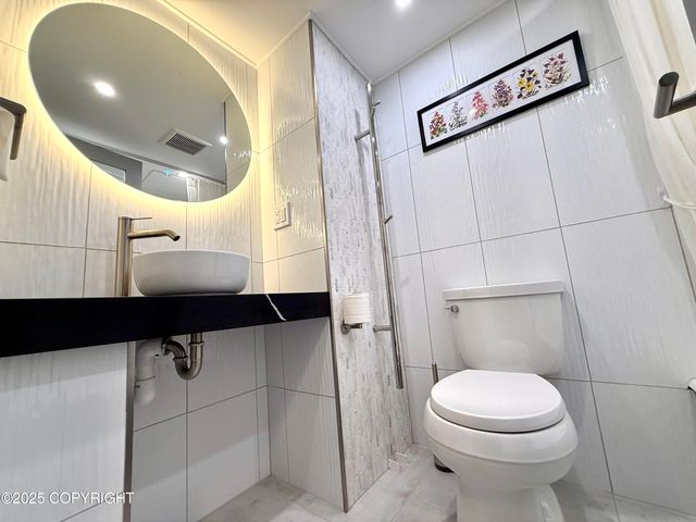 1113 W Fireweed Lane 505, Anchorage, AK 99503