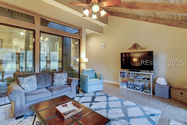 108 Lighthouse Rd Apt 2372, Hilton Head Island, SC 29928