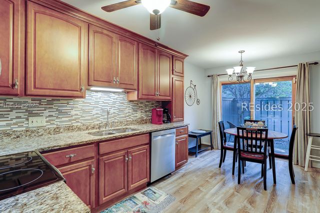 108 Lighthouse Rd Apt 2372, Hilton Head Island, SC 29928