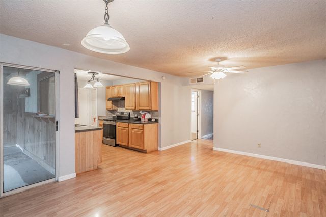 4633 Waterway Drive N, Fort Worth, TX 76137