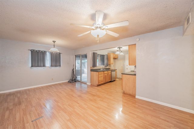 4633 Waterway Drive N, Fort Worth, TX 76137