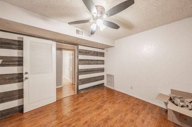 4633 Waterway Drive N, Fort Worth, TX 76137