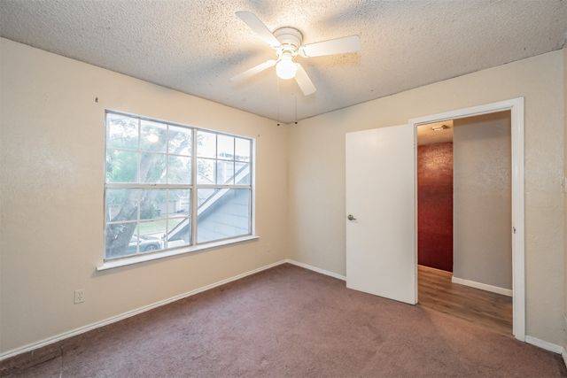 4633 Waterway Drive N, Fort Worth, TX 76137