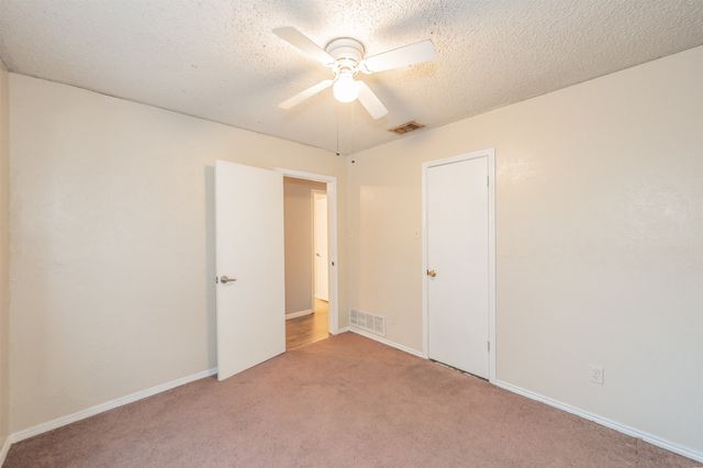 4633 Waterway Drive N, Fort Worth, TX 76137