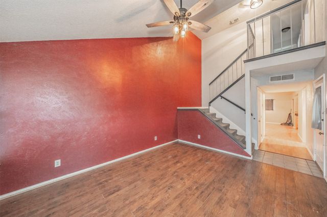 4633 Waterway Drive N, Fort Worth, TX 76137