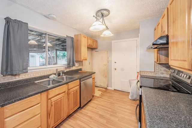 4633 Waterway Drive N, Fort Worth, TX 76137