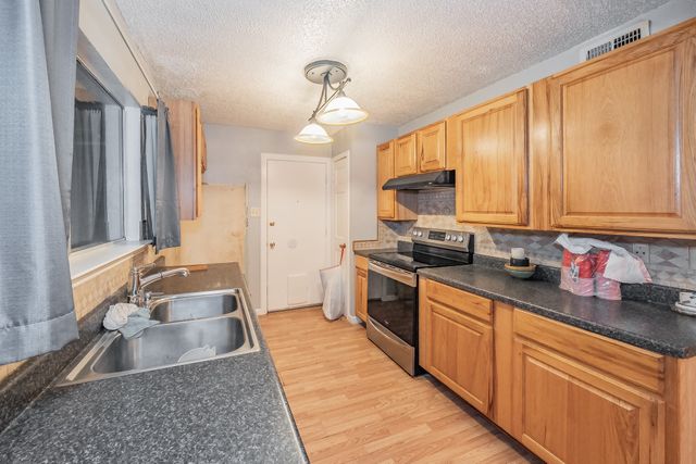 4633 Waterway Drive N, Fort Worth, TX 76137