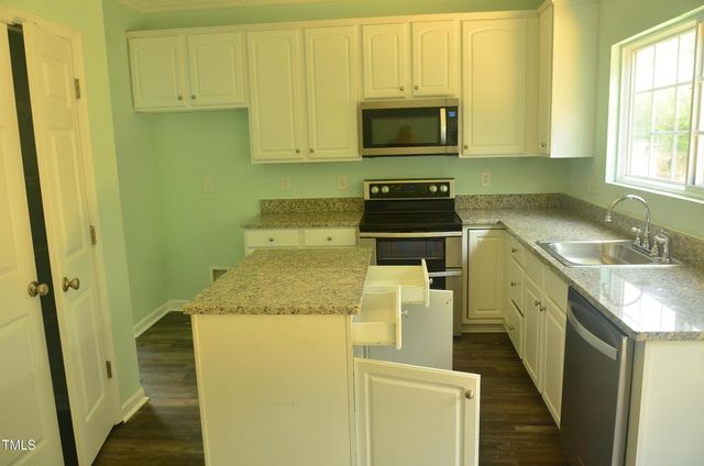 105 Troyer Place, Apex, NC 27502