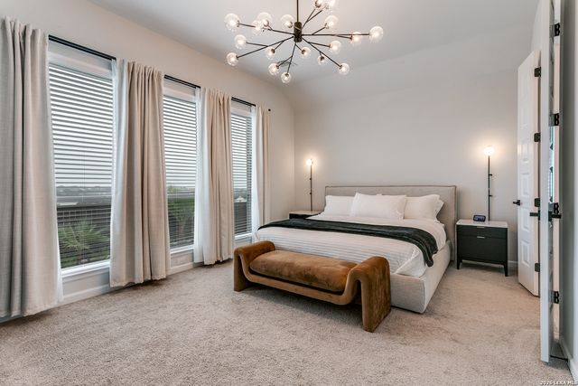 2134 knippa, San Antonio, TX 78253