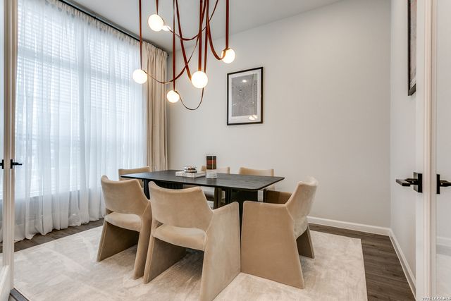 2134 knippa, San Antonio, TX 78253