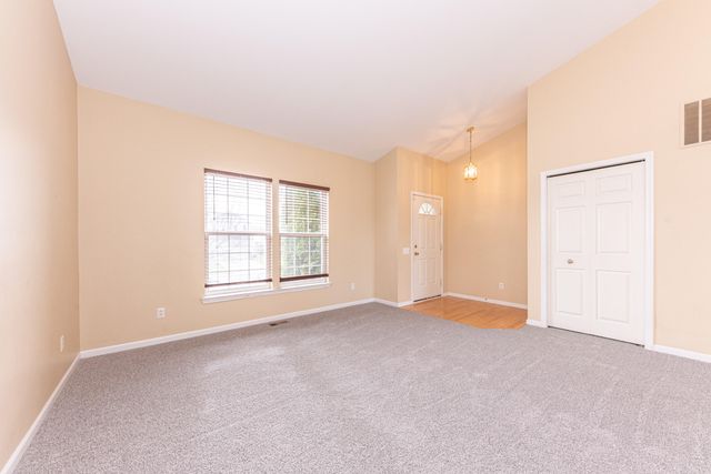 7621 Carlton Drive, Ypsilanti City, MI 48197