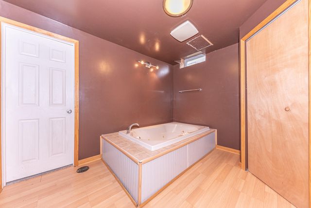 7621 Carlton Drive, Ypsilanti City, MI 48197