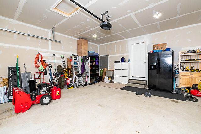 18105 Loganwood Trail, Battle Creek, MI 49014