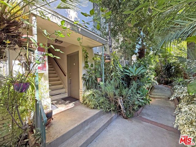 1848 N Normandie Avenue, Los Angeles, CA 90027