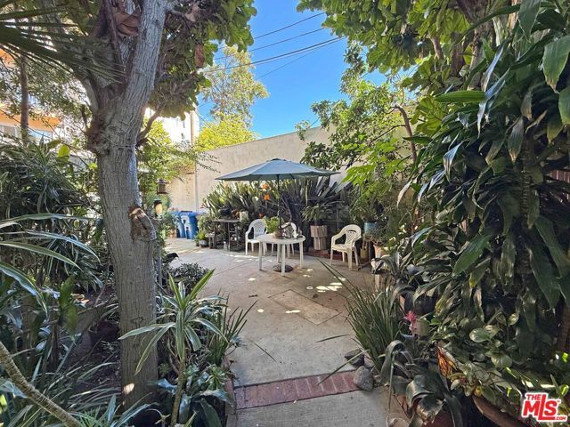 1848 N Normandie Avenue, Los Angeles, CA 90027