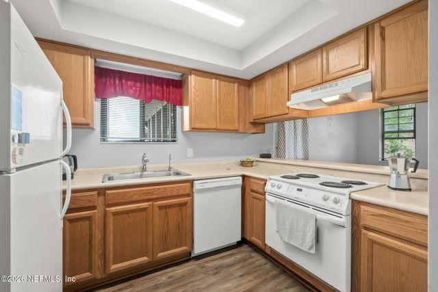 1262 CHICKASAW Court, Orange Park, FL 32065