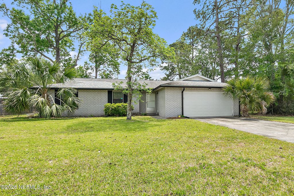 1262 CHICKASAW Court, Orange Park, FL 32065